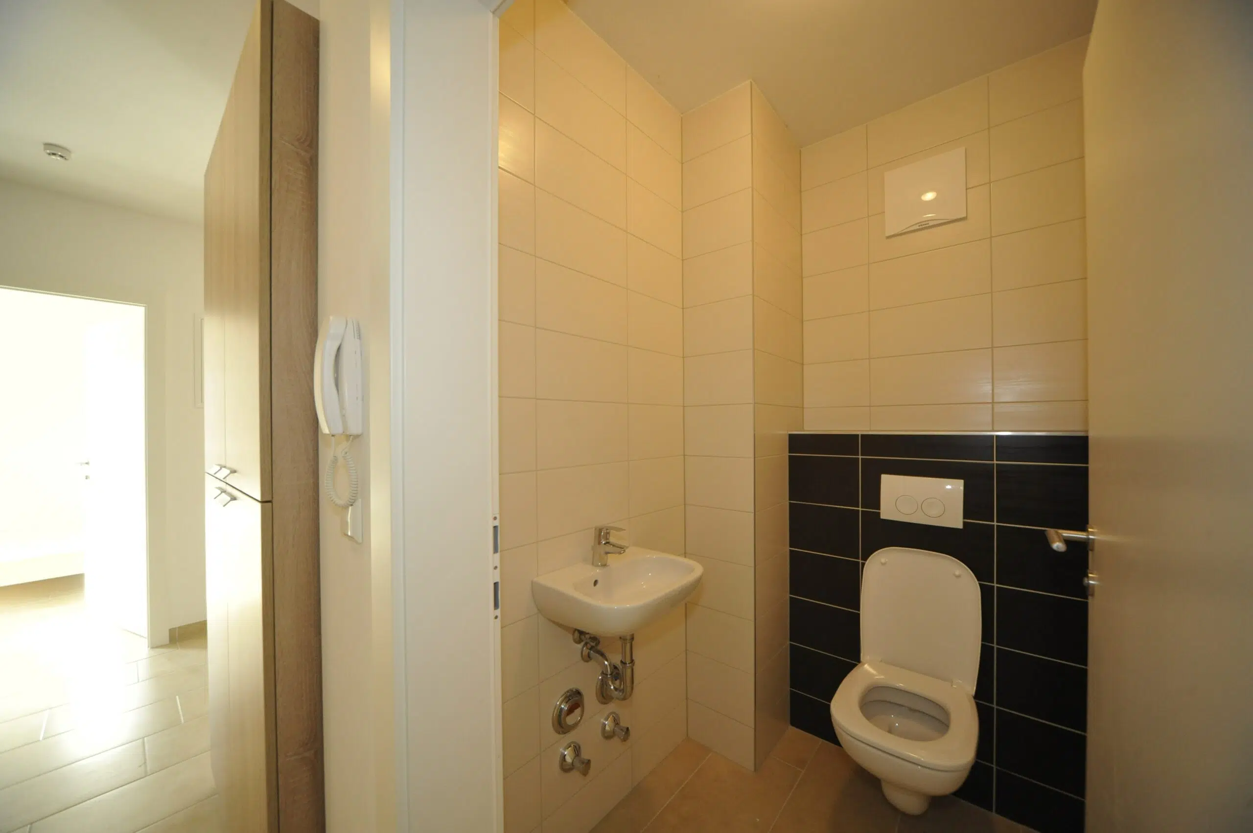 Toilet in shared apartment for workers in graz